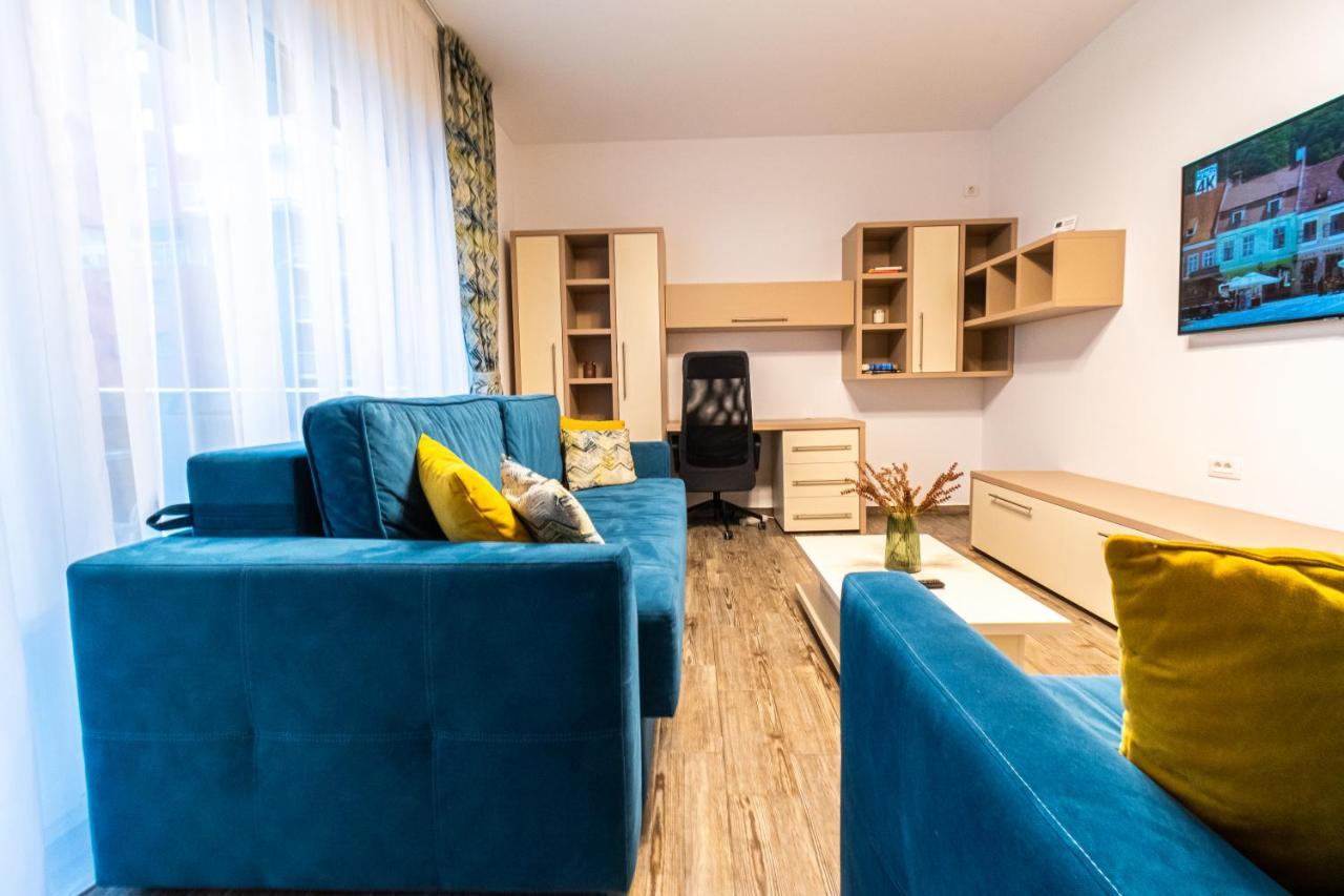 Yan Apartment - Near Mall & Free Private Parking Braşov Extérieur photo